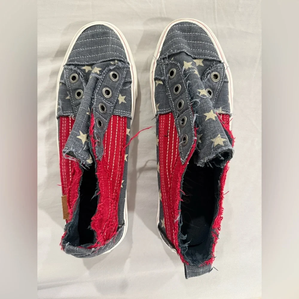 USED bundle of BLOWFISH sneakers and one pair Sperry’s… read description - Picture 14 of 15